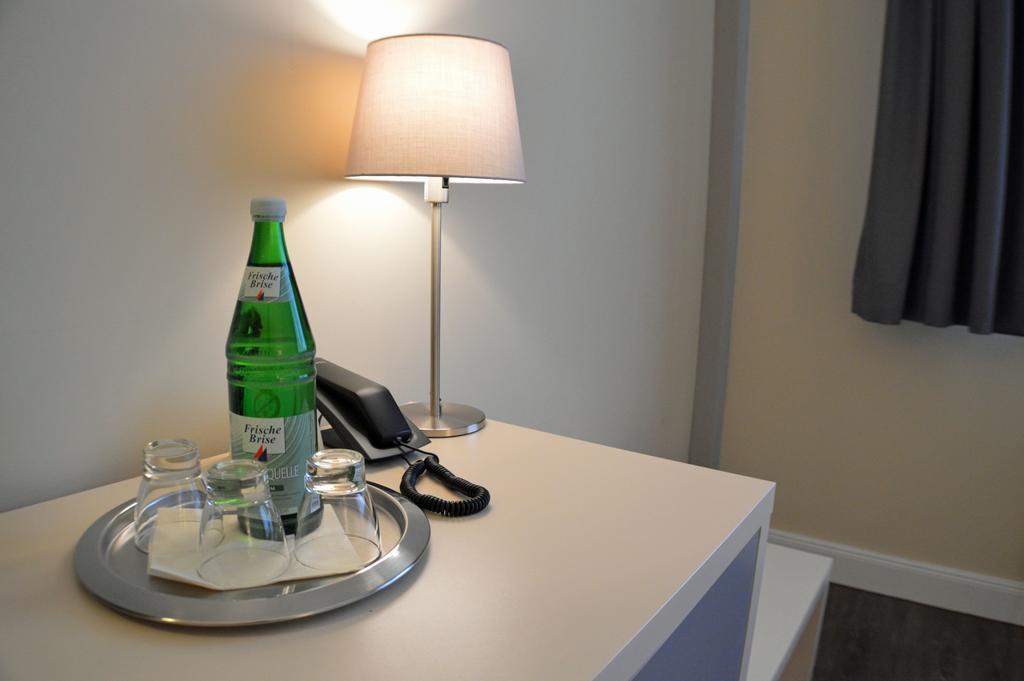 Hotel Jeta Hamburg-Harburg Buitenkant foto