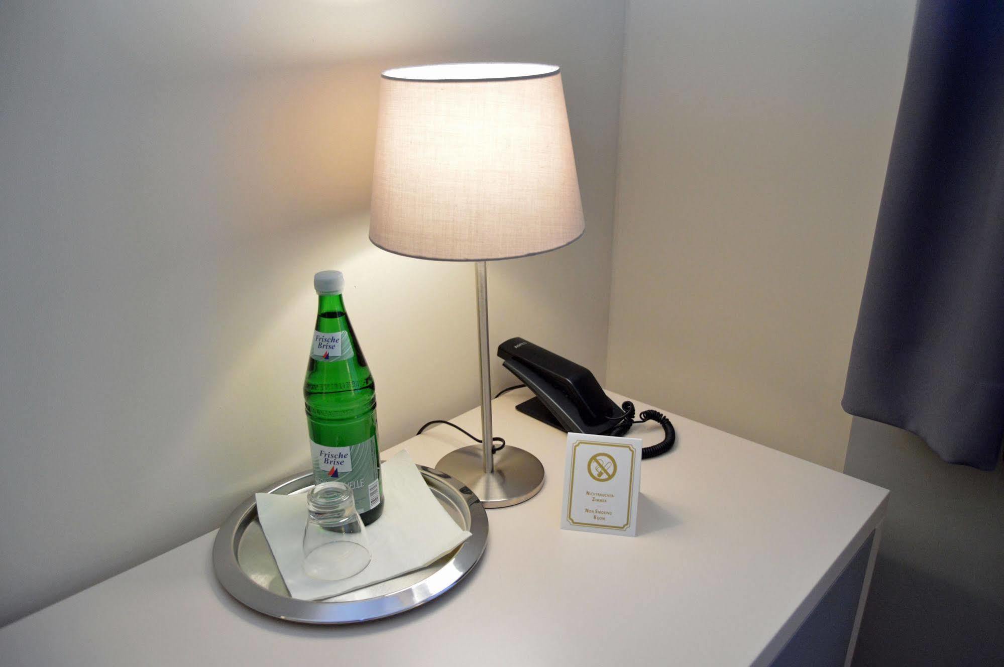 Hotel Jeta Hamburg-Harburg Buitenkant foto