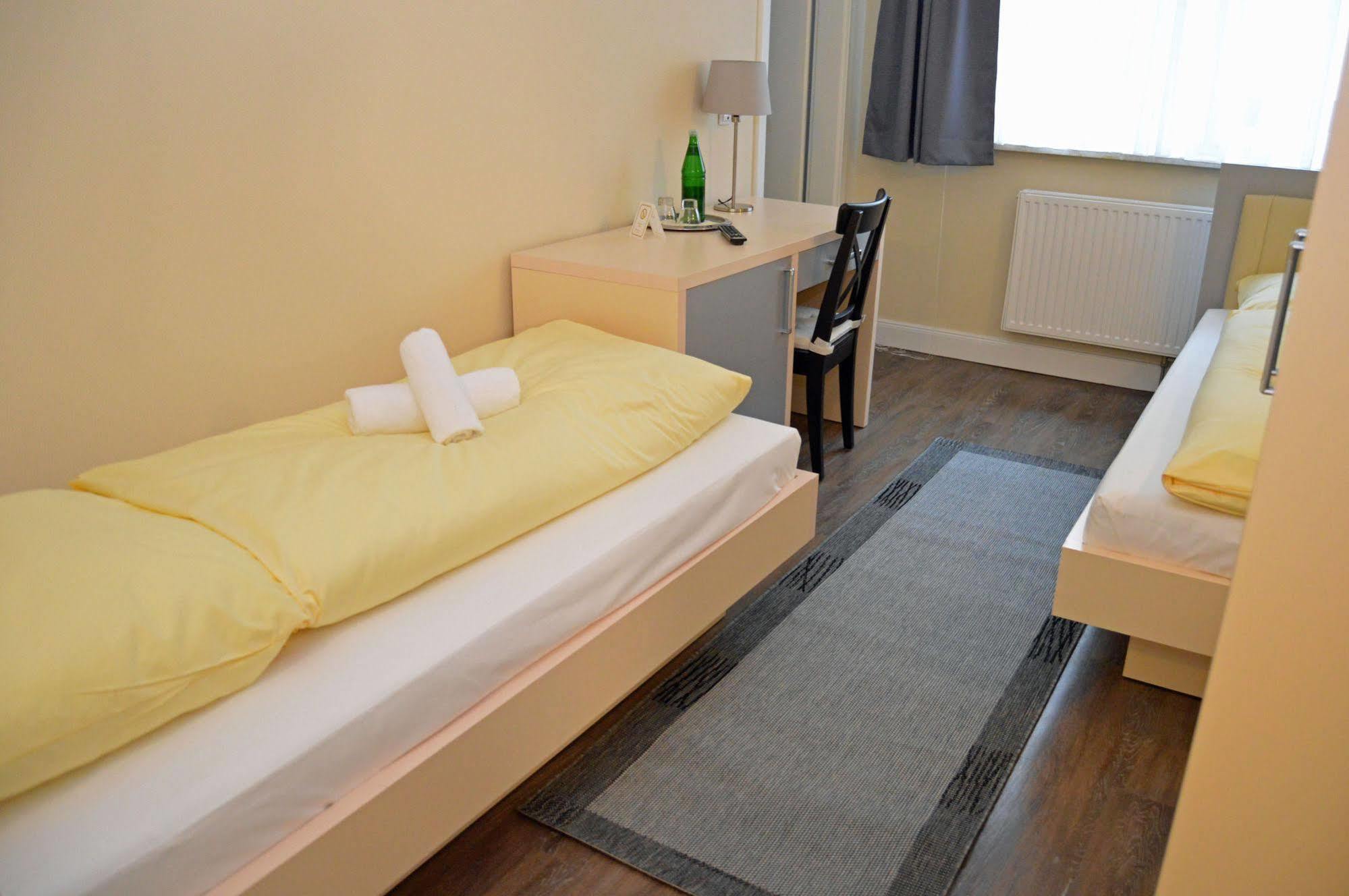 Hotel Jeta Hamburg-Harburg Buitenkant foto