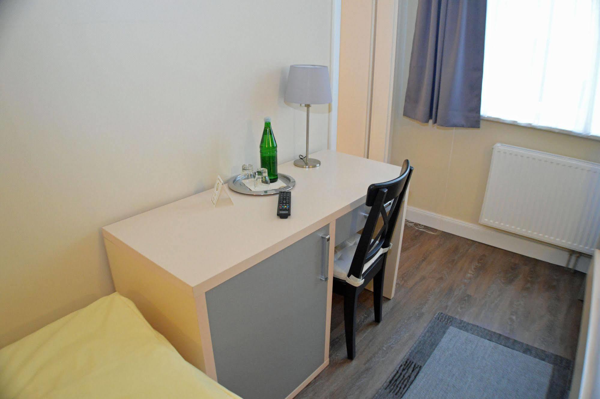 Hotel Jeta Hamburg-Harburg Buitenkant foto