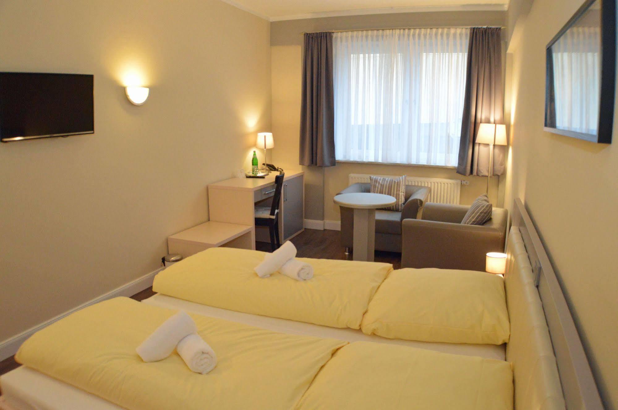 Hotel Jeta Hamburg-Harburg Buitenkant foto